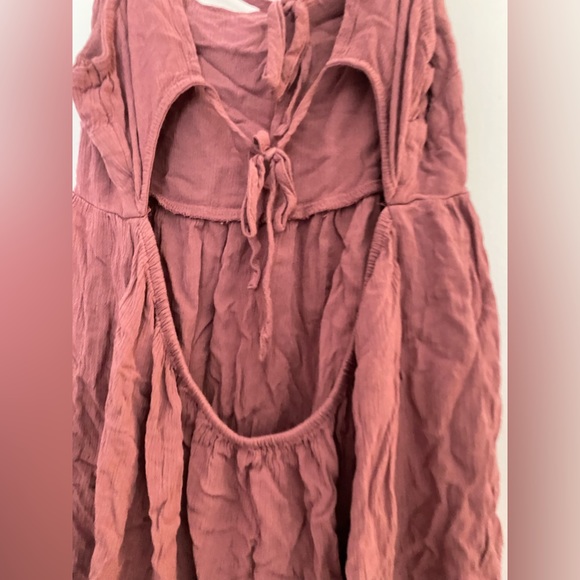 beachy mini dress open back - Picture 2 of 4